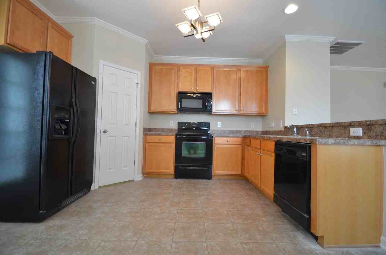 5432 Sky Hill Dr - Photo 3 of 5