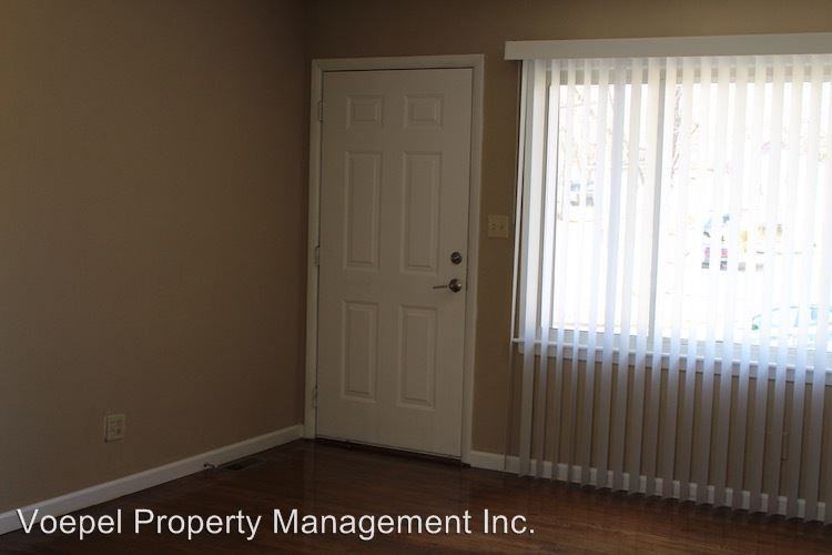 611 N Westwood Ct - Photo 2 of 10