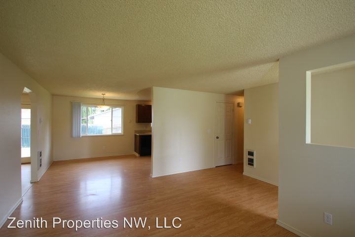 3605 NE 135th Ave - Photo 2 of 19