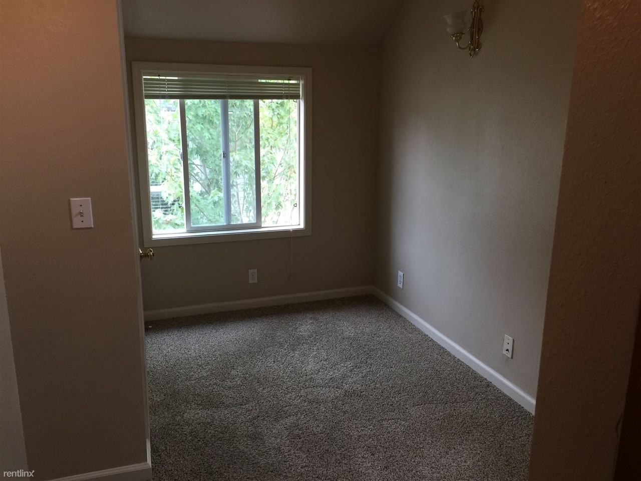 1472 E 19th Ave - Photo 3 of 24