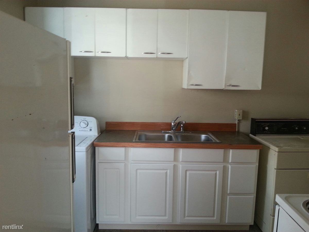 2009 NW Tyler Ave - Photo 2 of 12