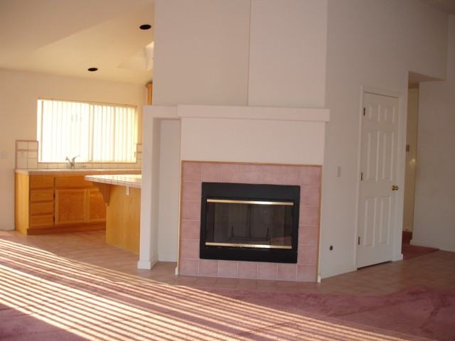 155 Fuchsia Dr - Photo 2 of 5