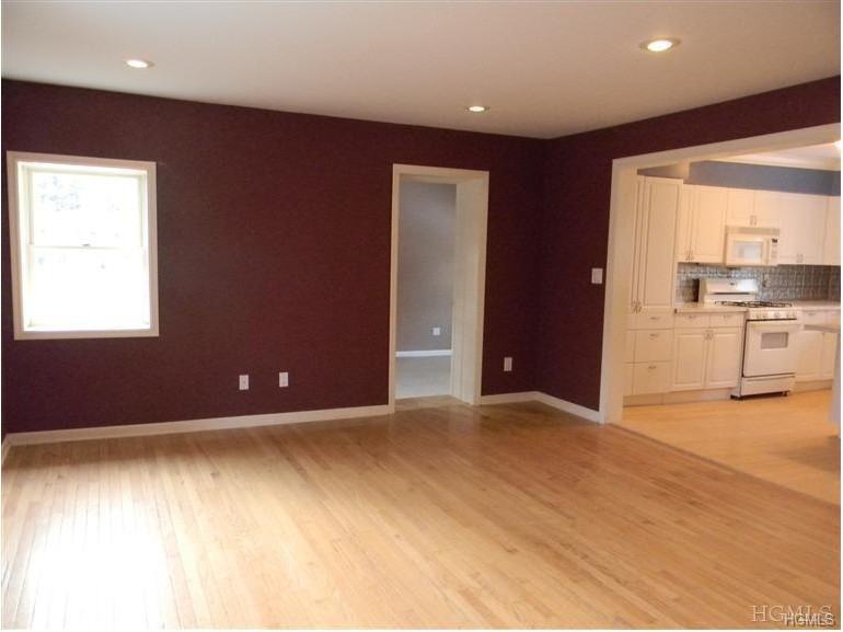 14 South Dr - Photo 3 of 12