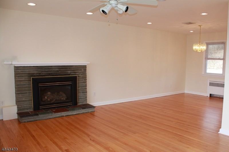 1066 Sunny Slope Dr - Photo 3 of 13