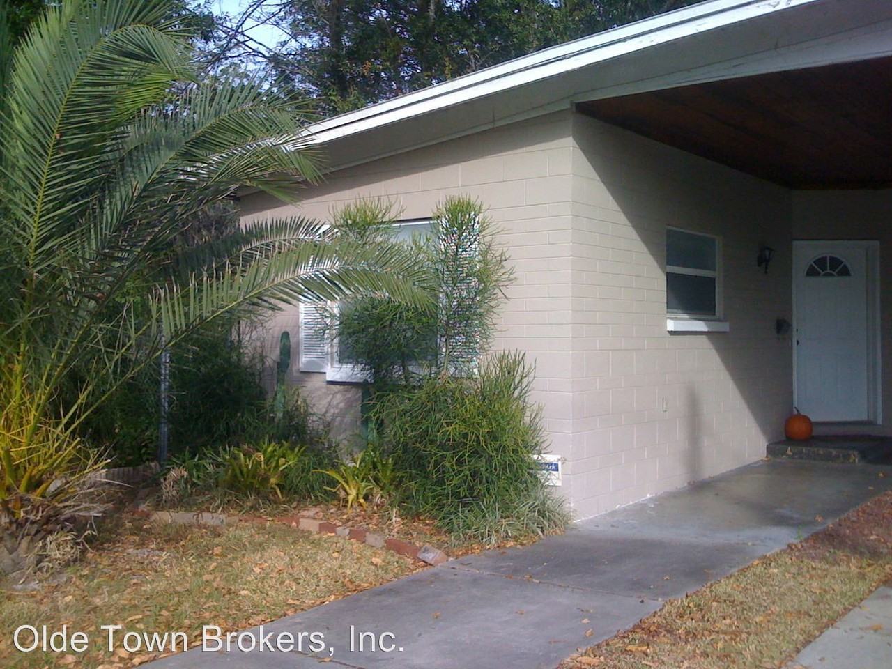 225 S Summerlin Ave - Photo 2 of 4