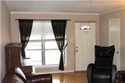 1303 Cypress Dr - Photo 2 of 8