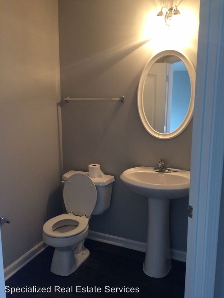 3393 Parc Ln SW - Photo 3 of 8