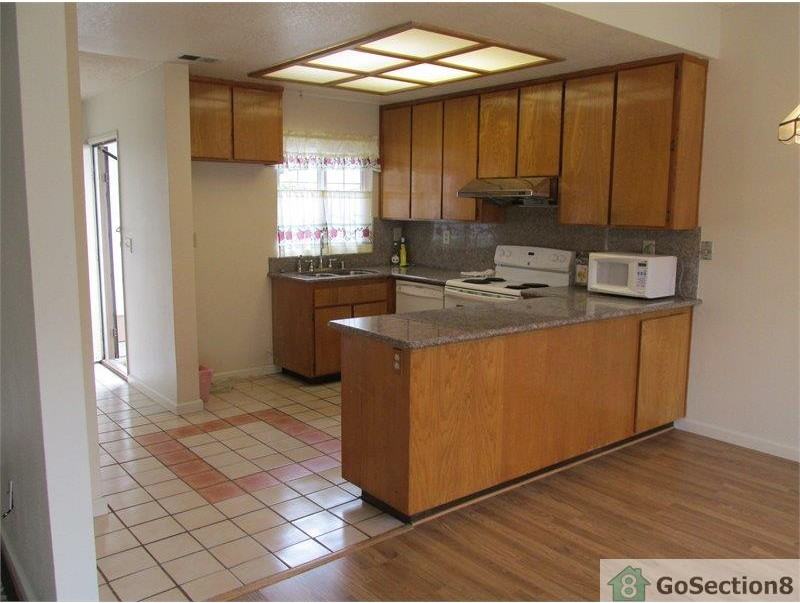 2238 Lusardi Dr - Photo 2 of 6