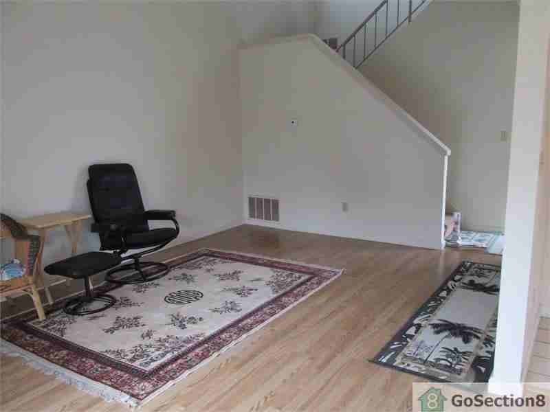 2238 Lusardi Dr - Photo 3 of 6