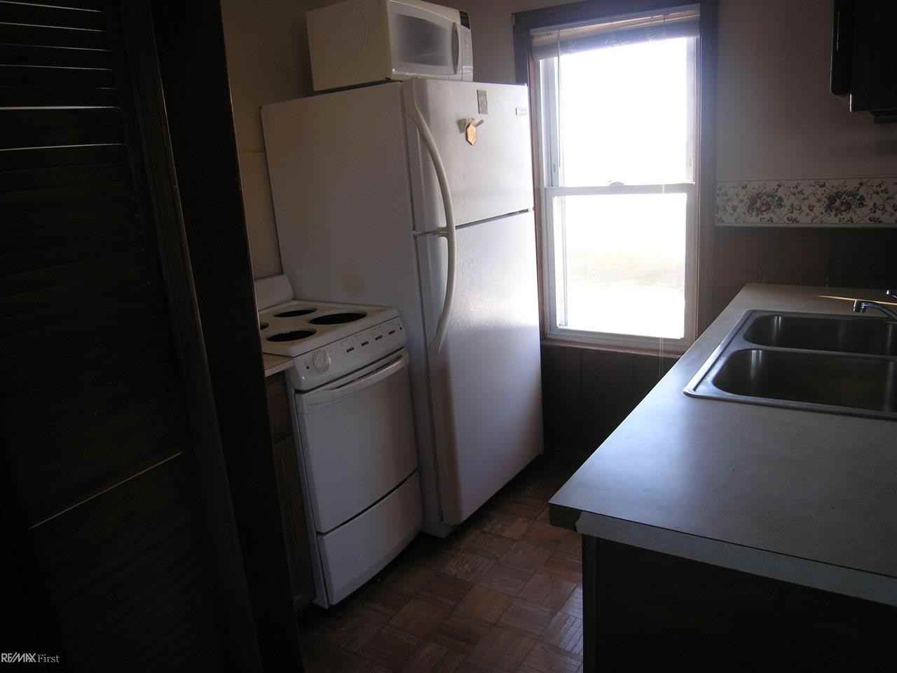 7990-8454 Long Island Ct - Photo 2 of 6