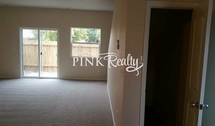 2325 Washo Cir - Photo 2 of 10