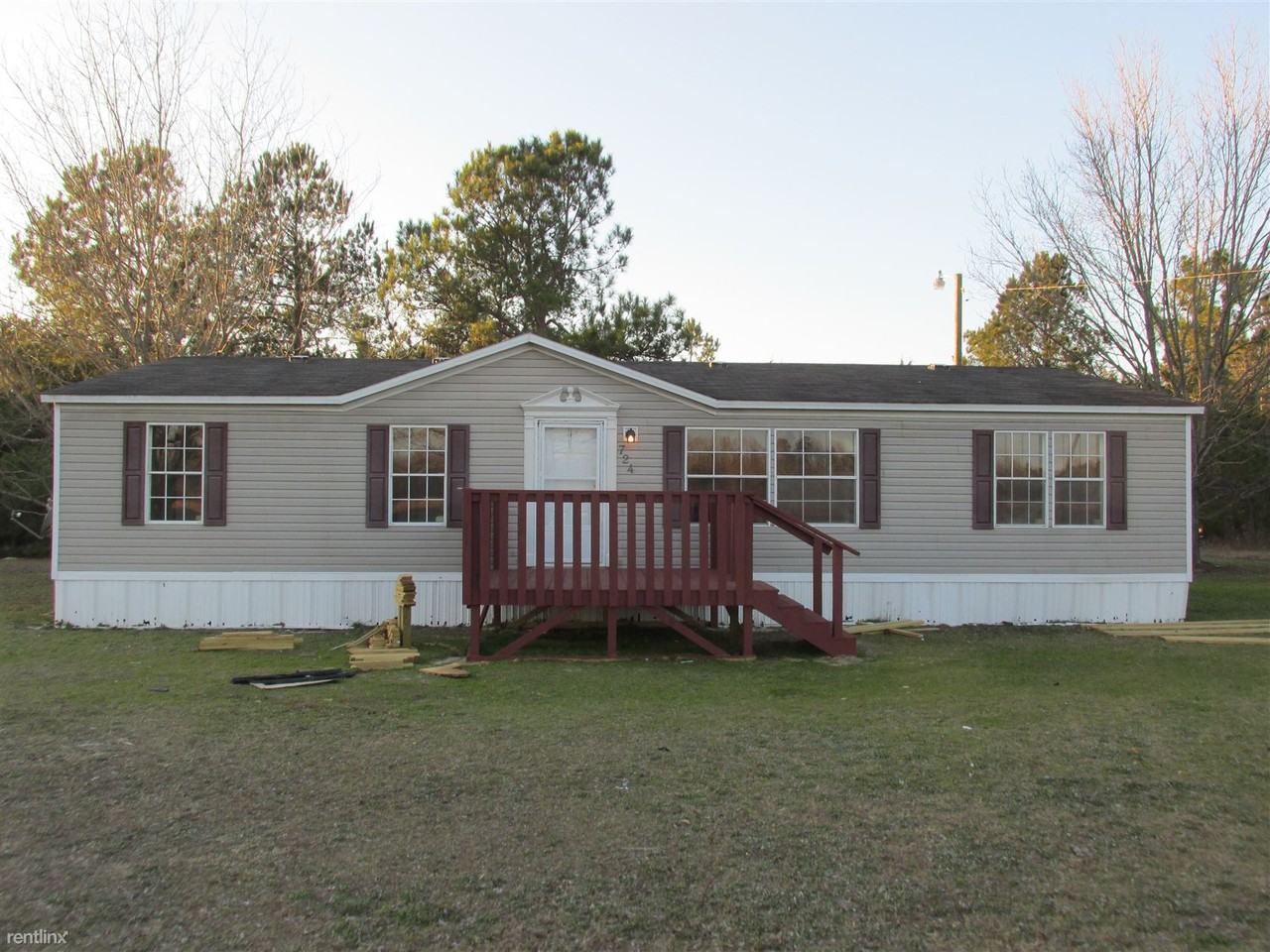 724 State Rd S-38-1440 - Photo 2 of 10