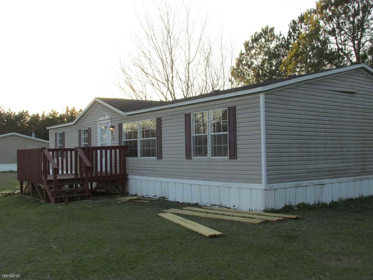 724 State Rd S-38-1440 - Photo 3 of 10