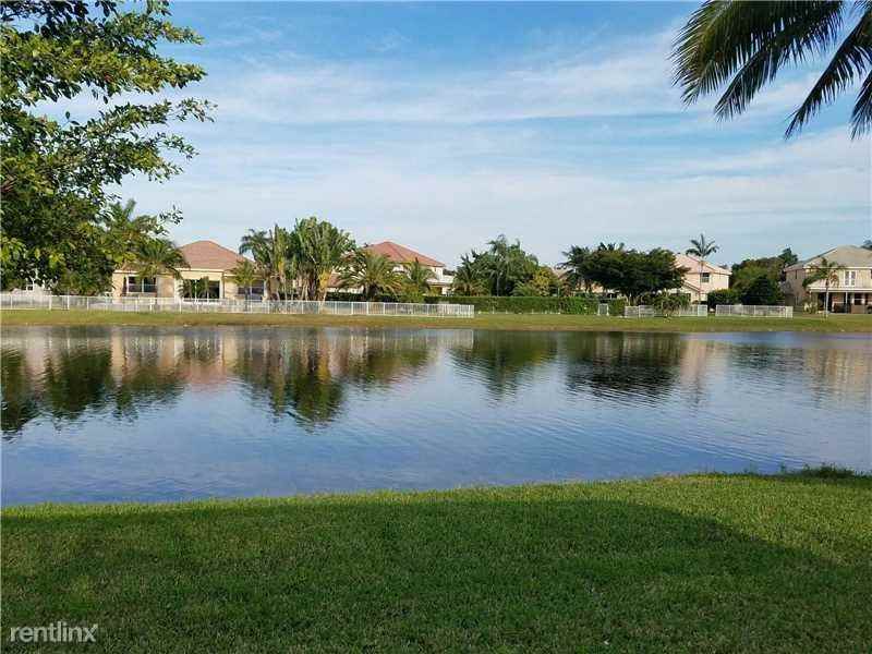 20343 SW 3rd St - Photo 2 of 14