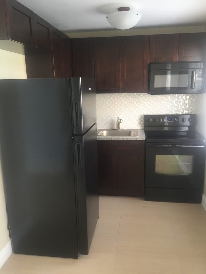 1306 Douglas Rd #1 - Photo 2 of 10