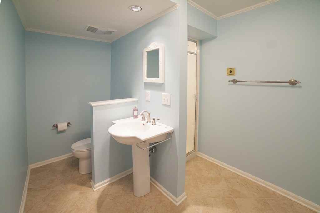 10705 E Maplewood Dr #BS - Photo 2 of 4