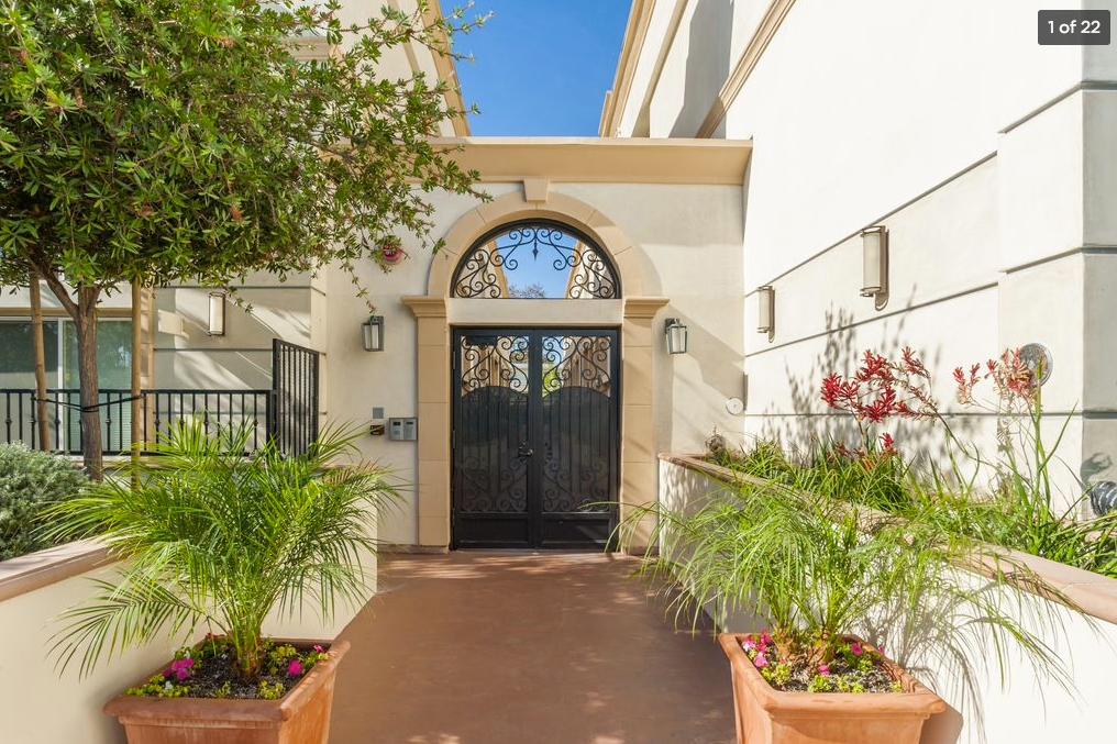 7401 S Sepulveda Blvd #115