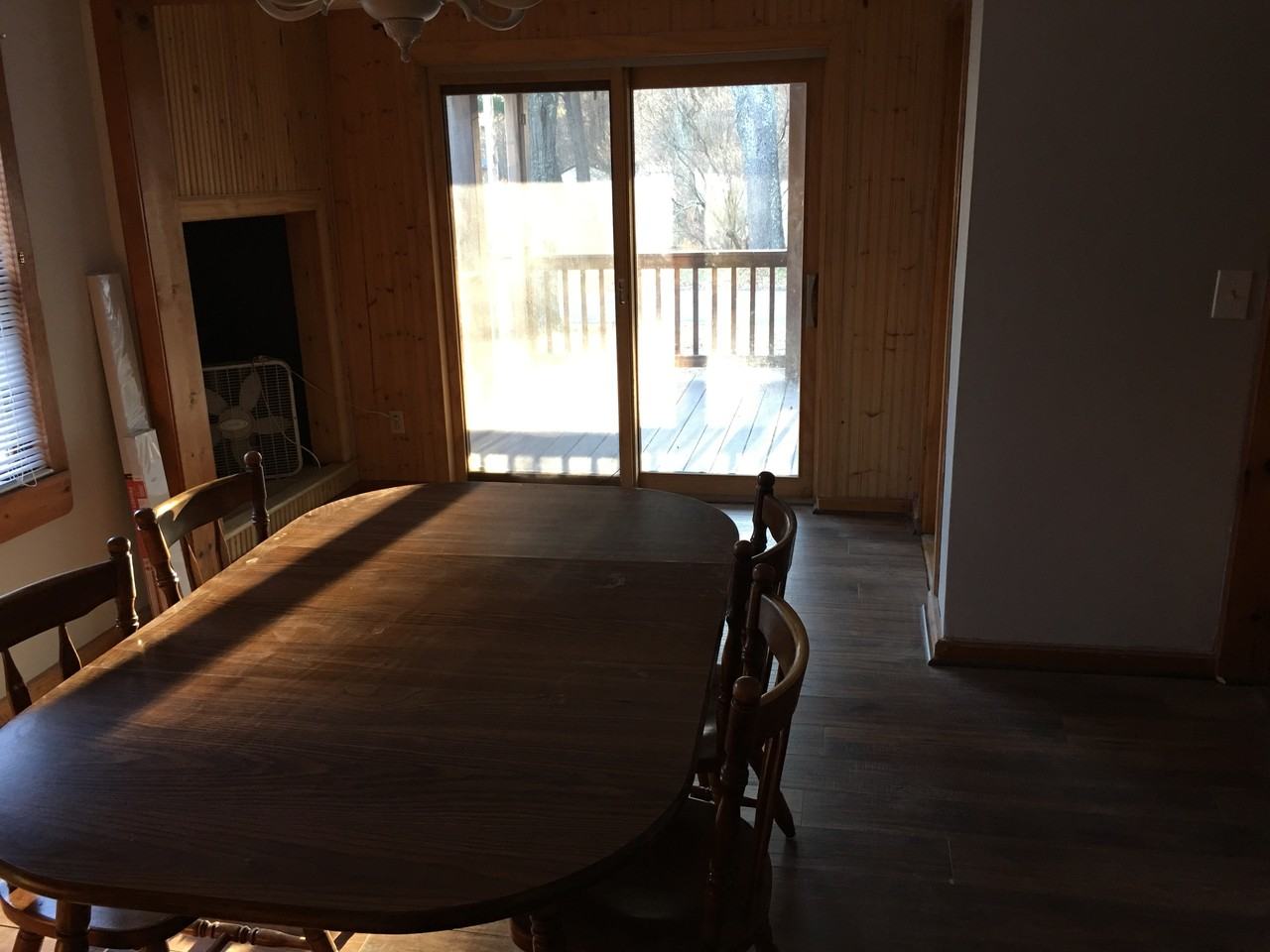 98 Malden Ave - Photo 2 of 8