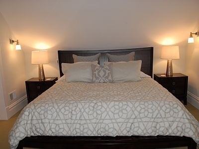 828 University Ave - Photo 2 of 23