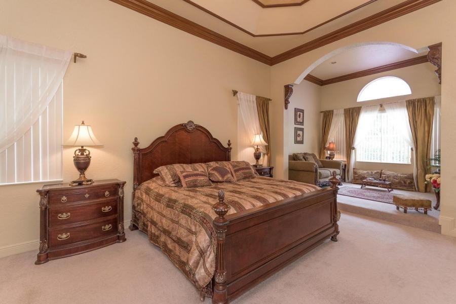 8674 Yellow Rose Ct - Photo 3 of 8