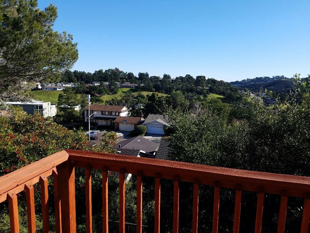 1365 Palos Verdes Dr