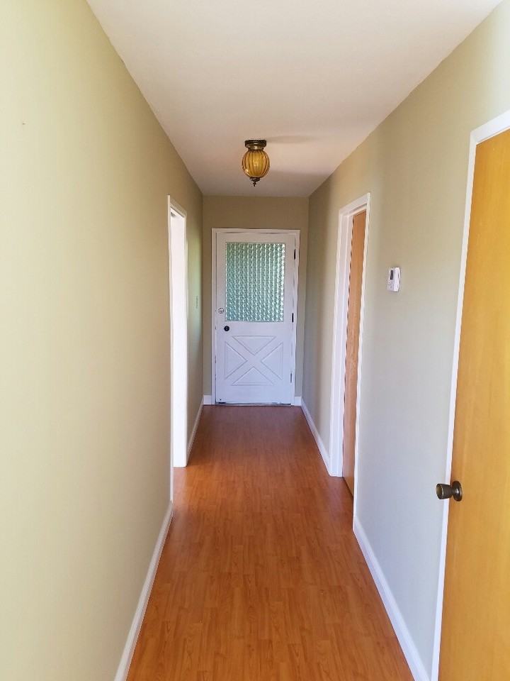1365 Palos Verdes Dr - Photo 2 of 8