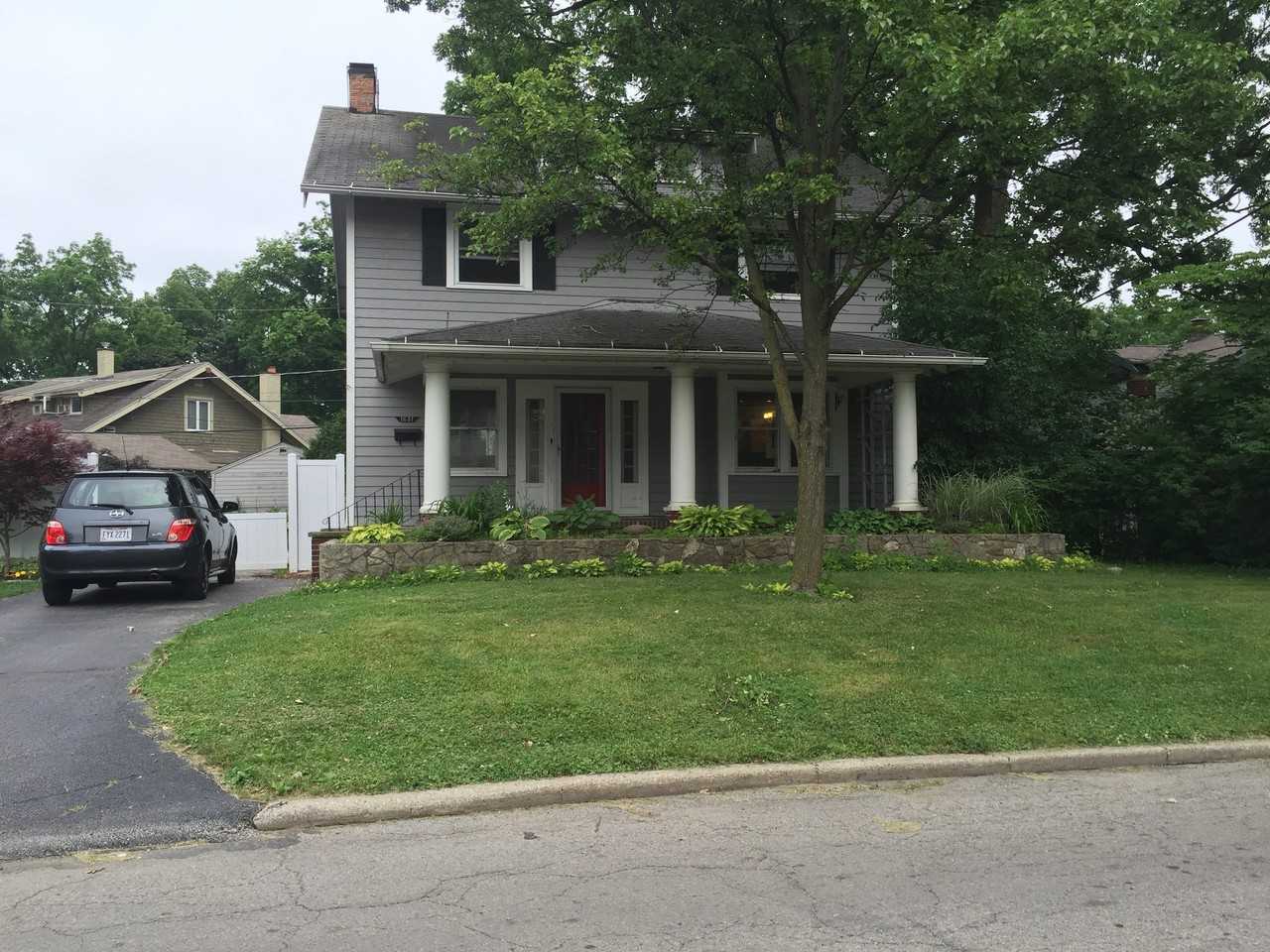 1631 Circular Rd - Photo 2 of 16