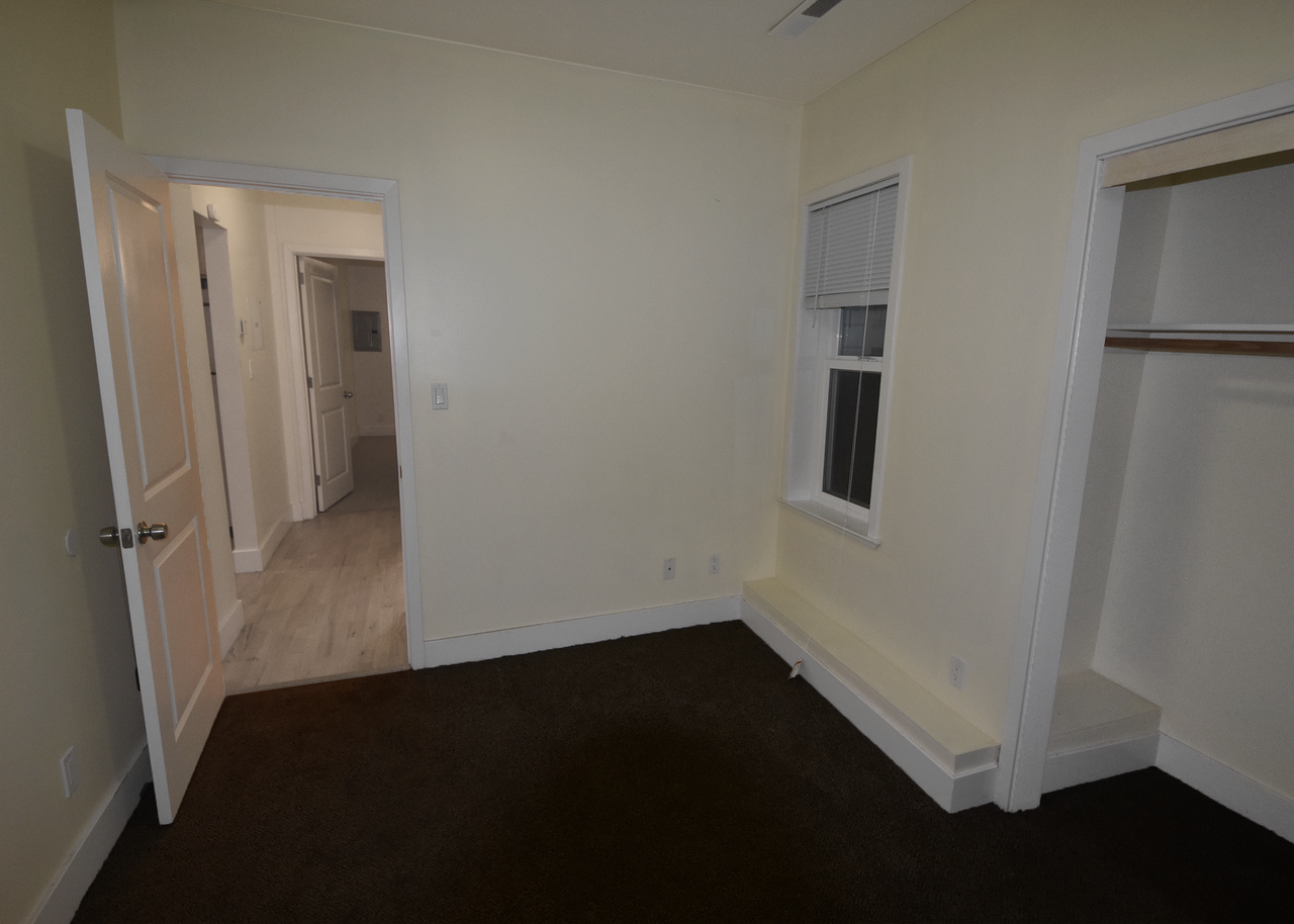1437 Hyde St #A - Photo 3 of 4