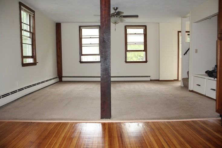 105 Tunxis St - Photo 3 of 11