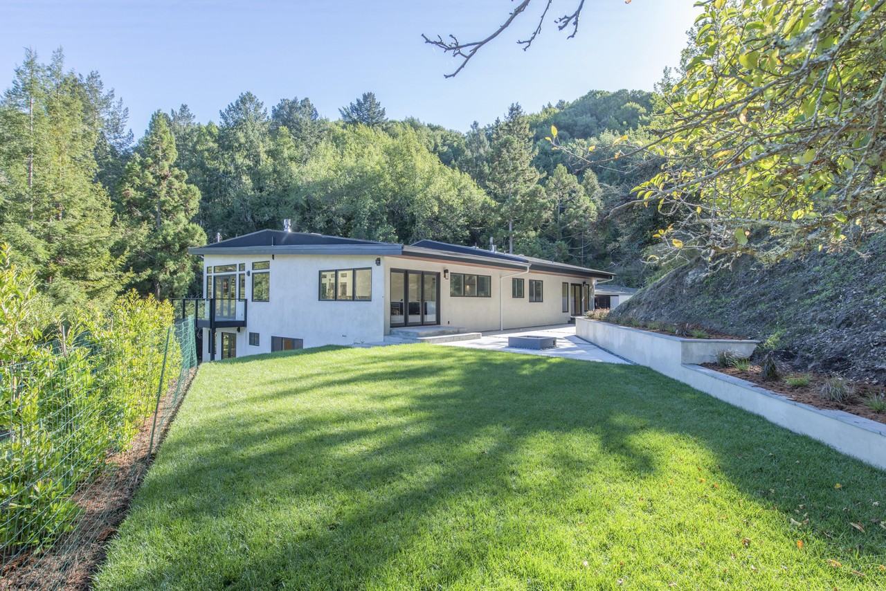 344 Laurel Way - Photo 2 of 17