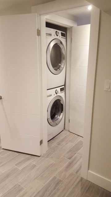 Dundas St E & Broadview Ave - Photo 7 of 9