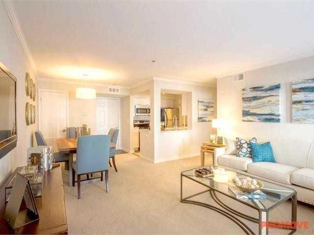 Stratford - Photo 2 of 10