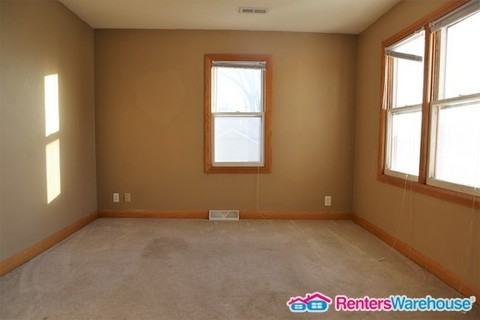 1229 E 35th Ct #2 - Photo 3 of 15