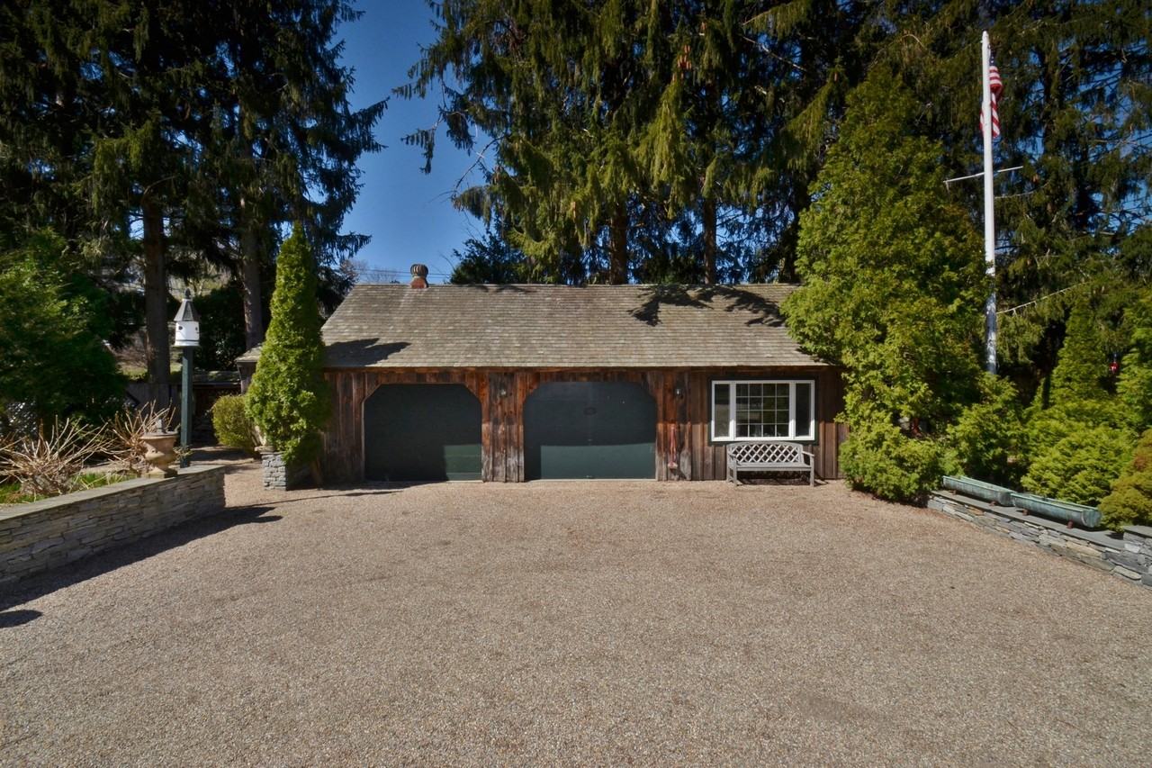 2-8 Crosstrees Hill Rd - Photo 3 of 37