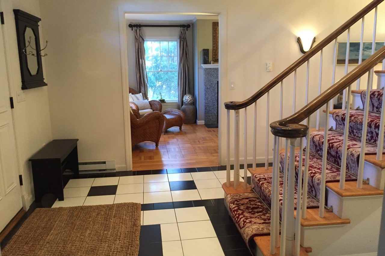 21-13 High St - Photo 2 of 15