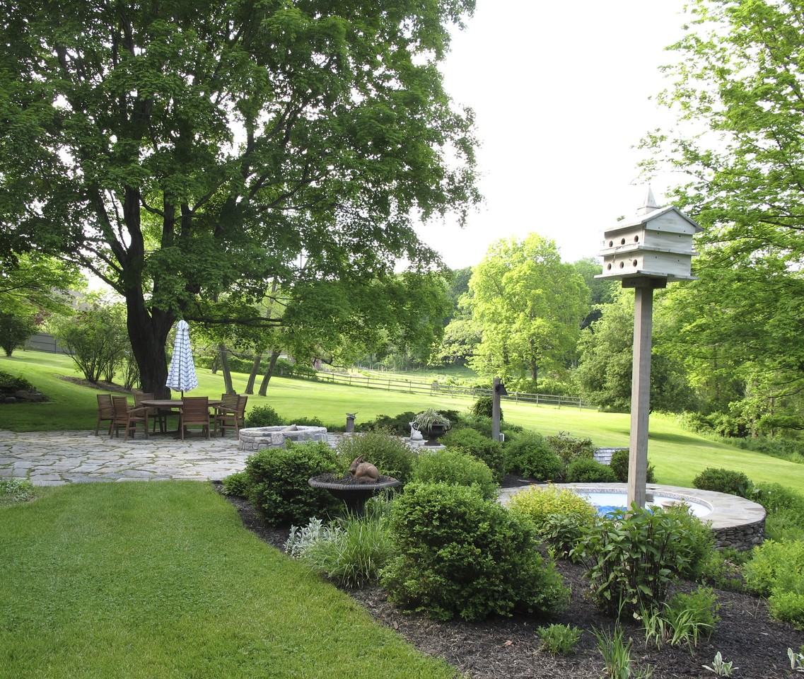 101-199 New Milford Rd W - Photo 3 of 19