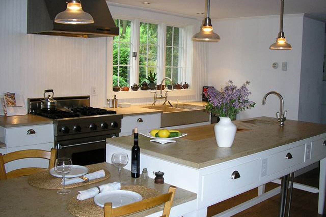 261 Taconic Rd - Photo 3 of 9