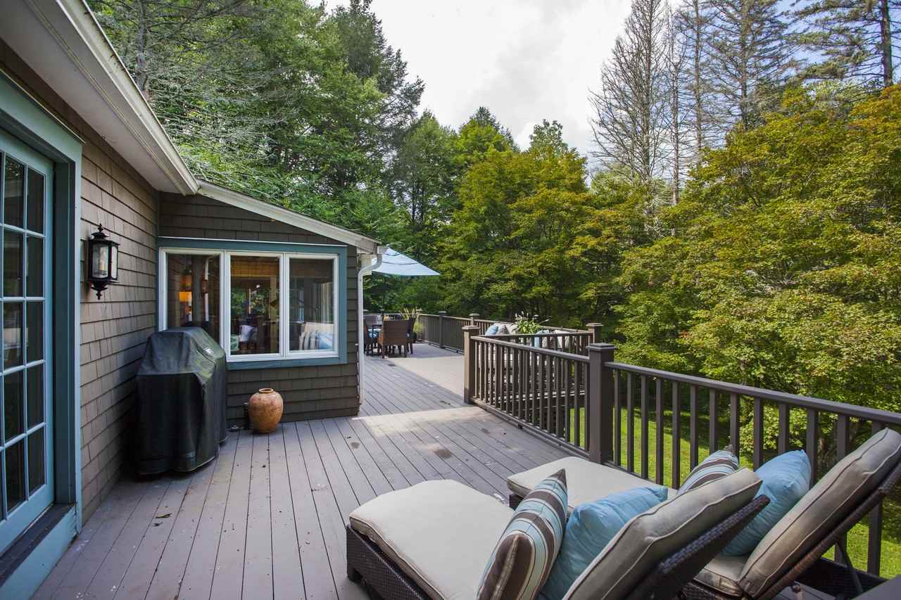 2 Northrup Rd - Photo 2 of 27