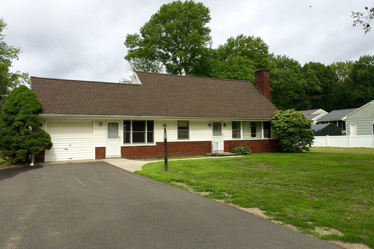 139 Plattsville Rd - Photo 3 of 19