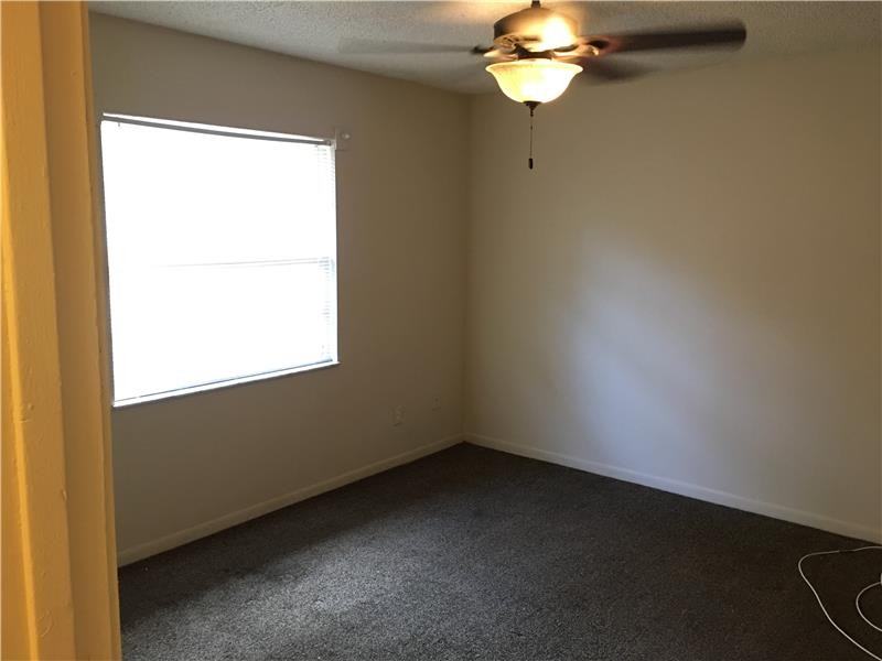 613 S Westgate Ave - Photo 3 of 7