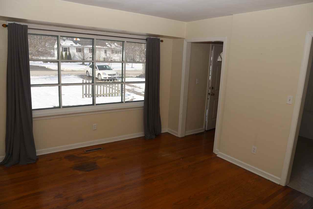 223 Miles Rd - Photo 2 of 10