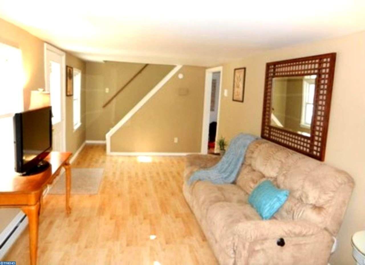 57 Woodside Ln - Photo 3 of 21