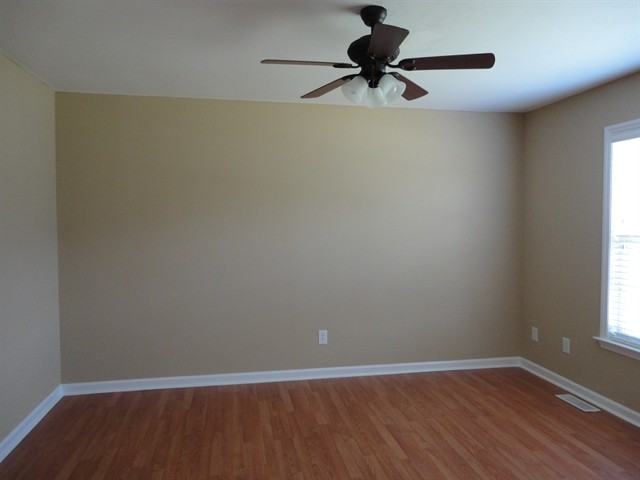 158 Summit Dr - Photo 2 of 10