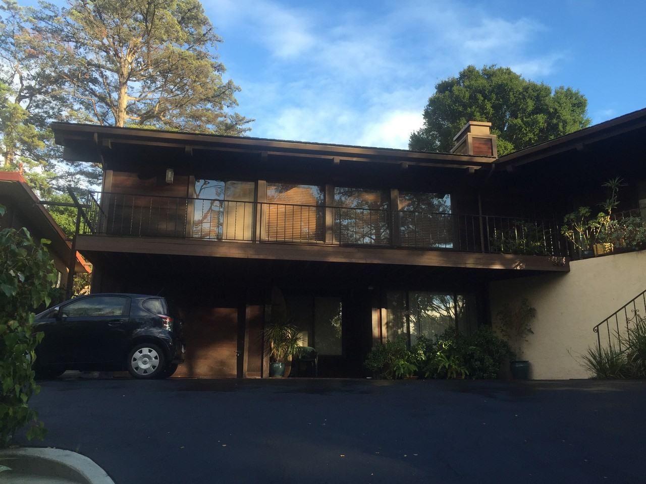 906 Chelham Way - Photo 2 of 8