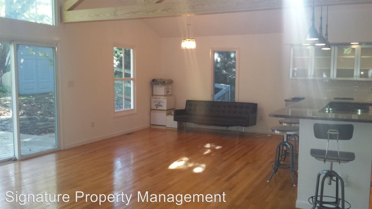 903 Palmer Dr - Photo 3 of 19