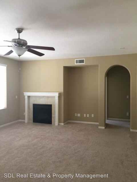 32173 Live Oak Dr - Photo 3 of 23