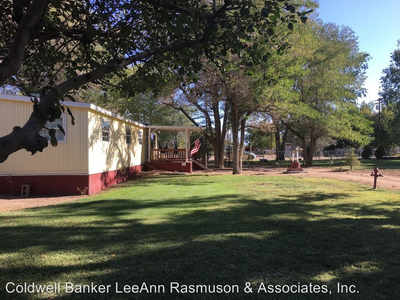 149 Locust St - Photo 3 of 30