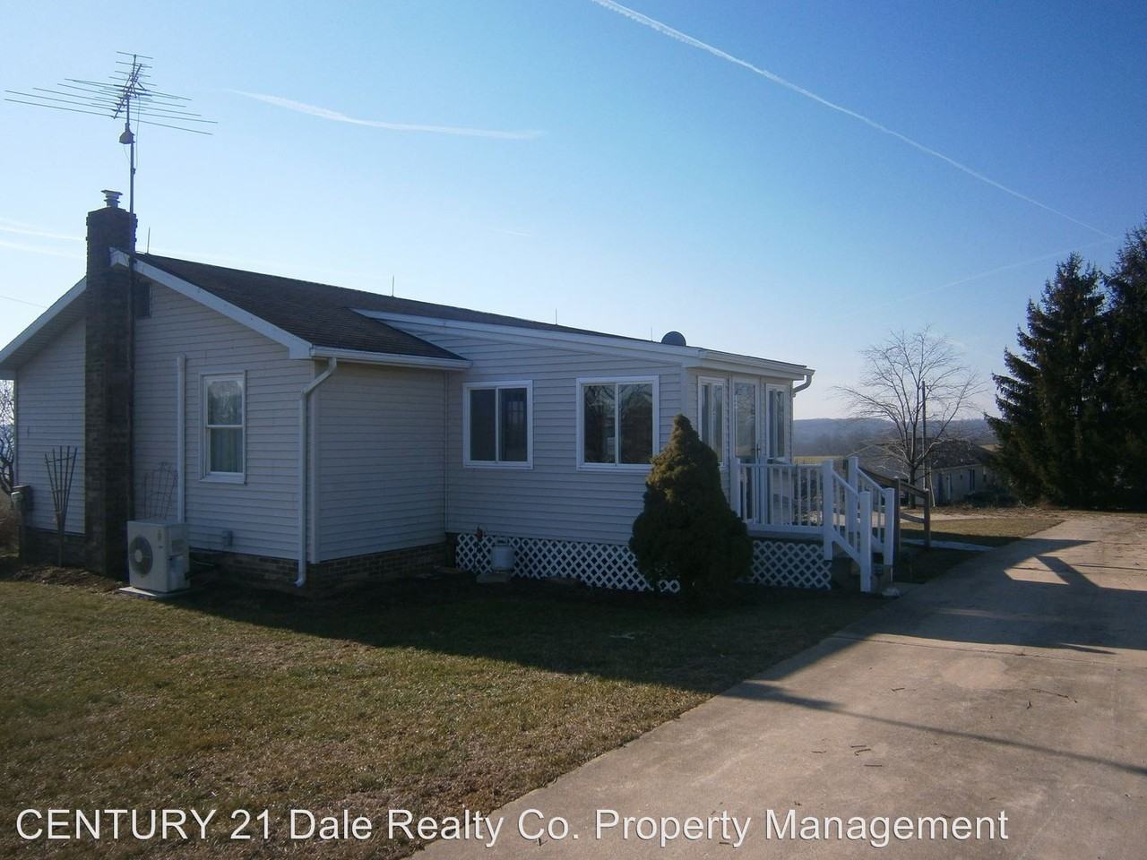 939 Bridgeton Rd - Photo 3 of 15