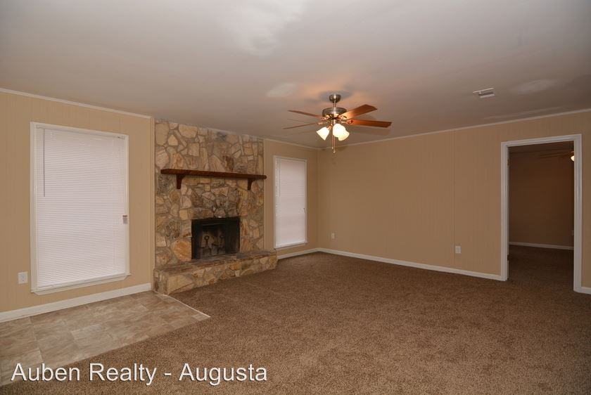 3711 Woodlake Rd - Photo 3 of 19