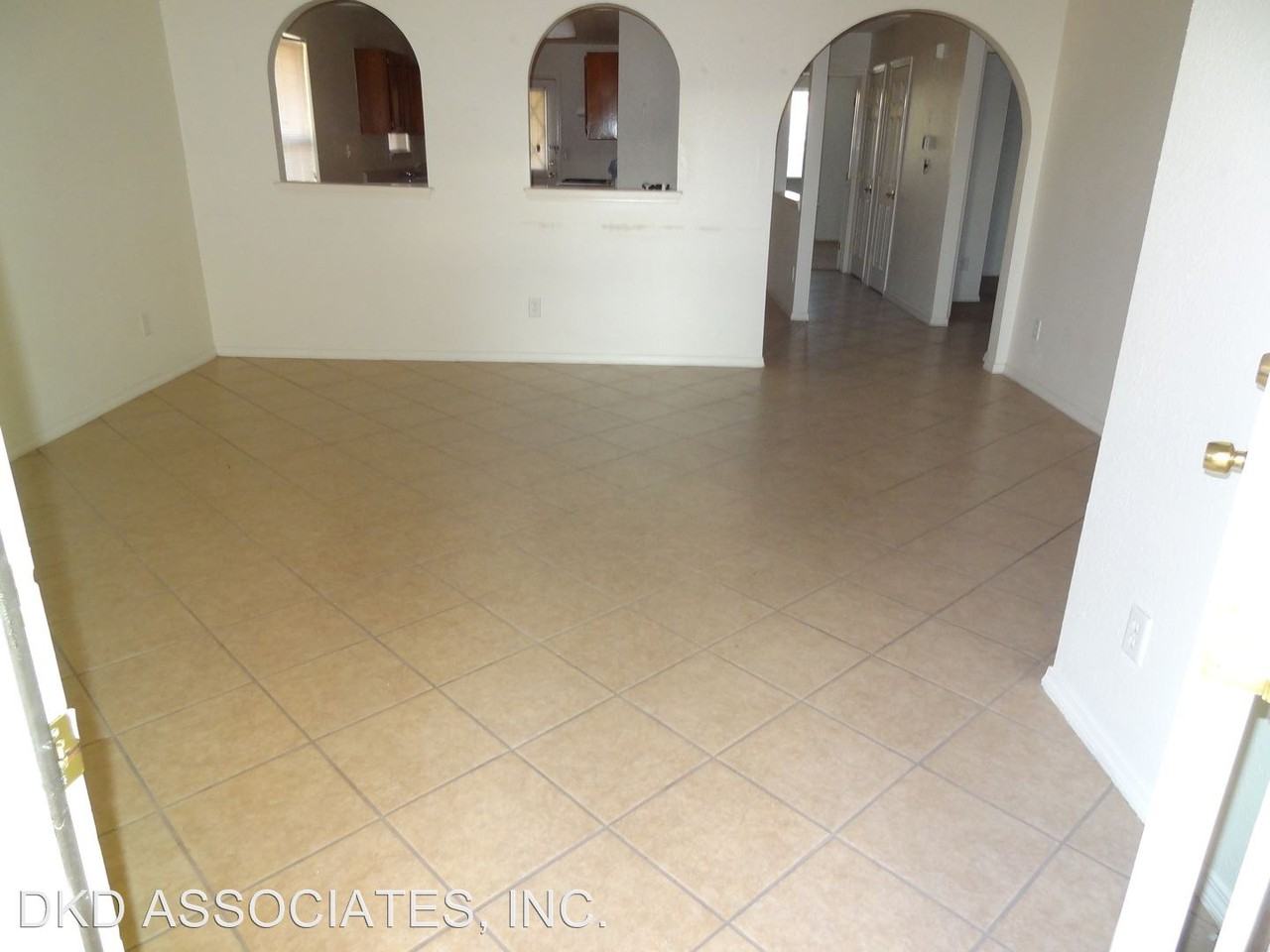 3612 Sandy Plateau Cir - Photo 2 of 10